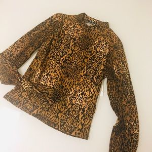 NWT Woman’s Leopard Print Top